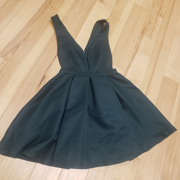 Never worn Army Green Party Dress - Picture 4 of 5